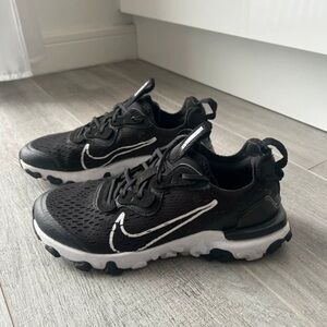 Nike Black and White Women's Sneakers